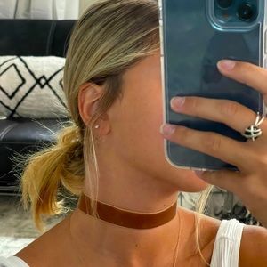 ORANGE/BROWN VVET CHOKER